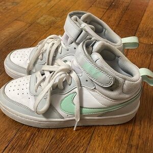 Grey and Mint Nikes, size 6.5 Women’s